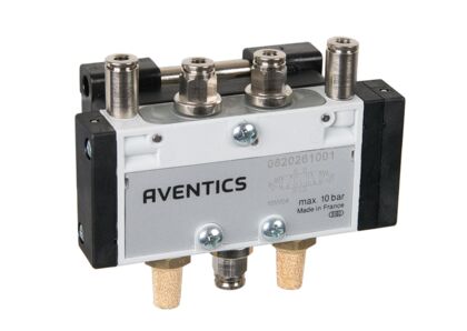 5/3 directional-control valve G1/8, with all parts blocked, pneumatically actuated
